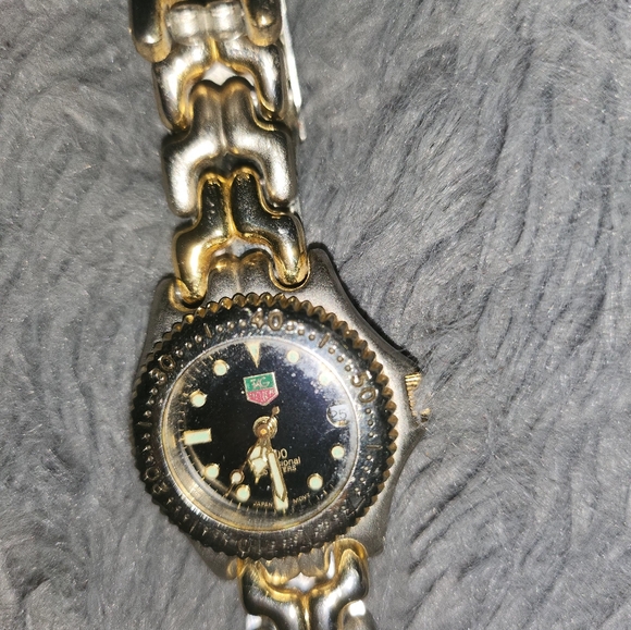 VINTAGE LADIES WATCH BY TAG HEUER - Picture 4 of 4